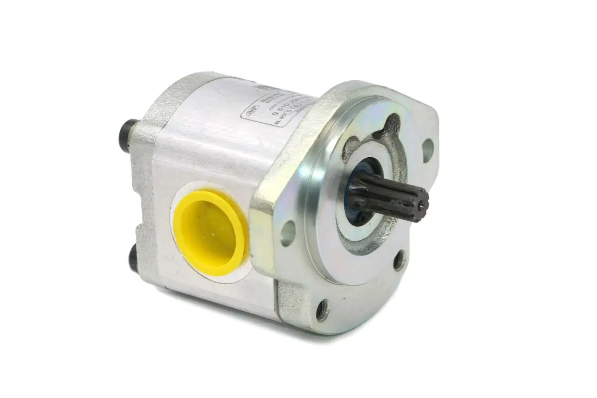 Шестеренчатый насос 6683495 для экскаватора Bobcat 337 341 Номер запасной части: 6683495 Применение: Подходит для экскаватора Bobcat: 337, 341